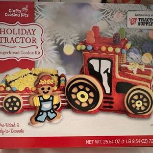 Crafty Cooking Kits Holiday Tractor Gingerbread Cookie Kit - Red⛄️🎅